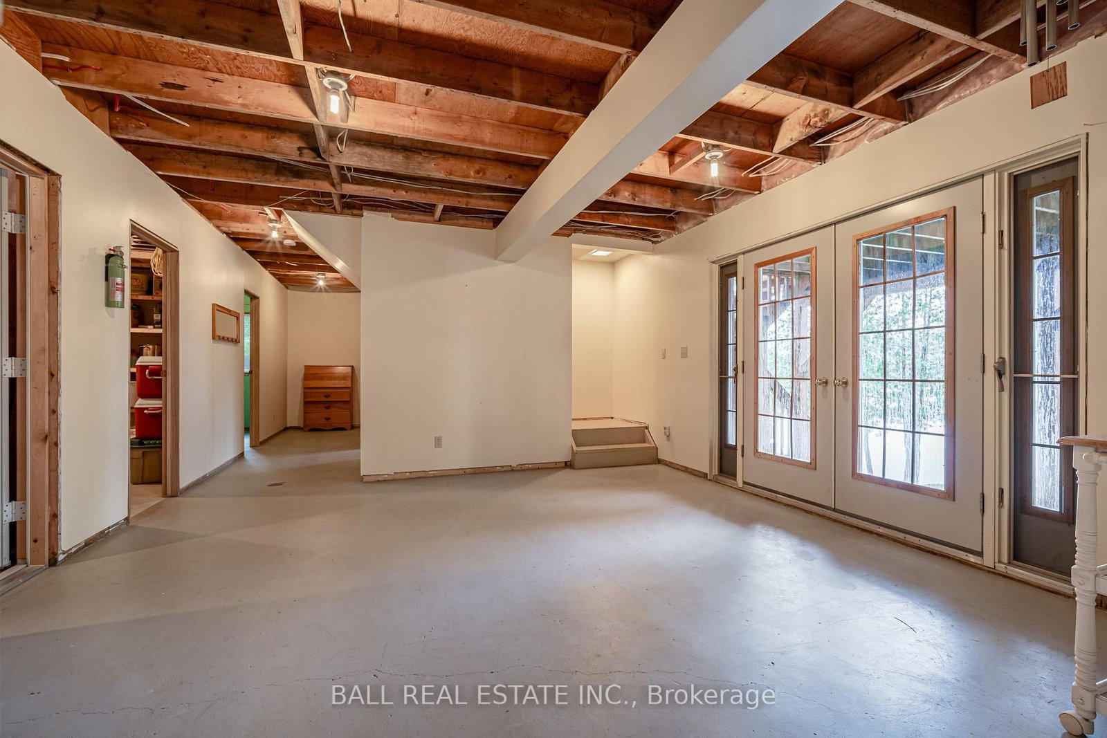 Listing Image 23