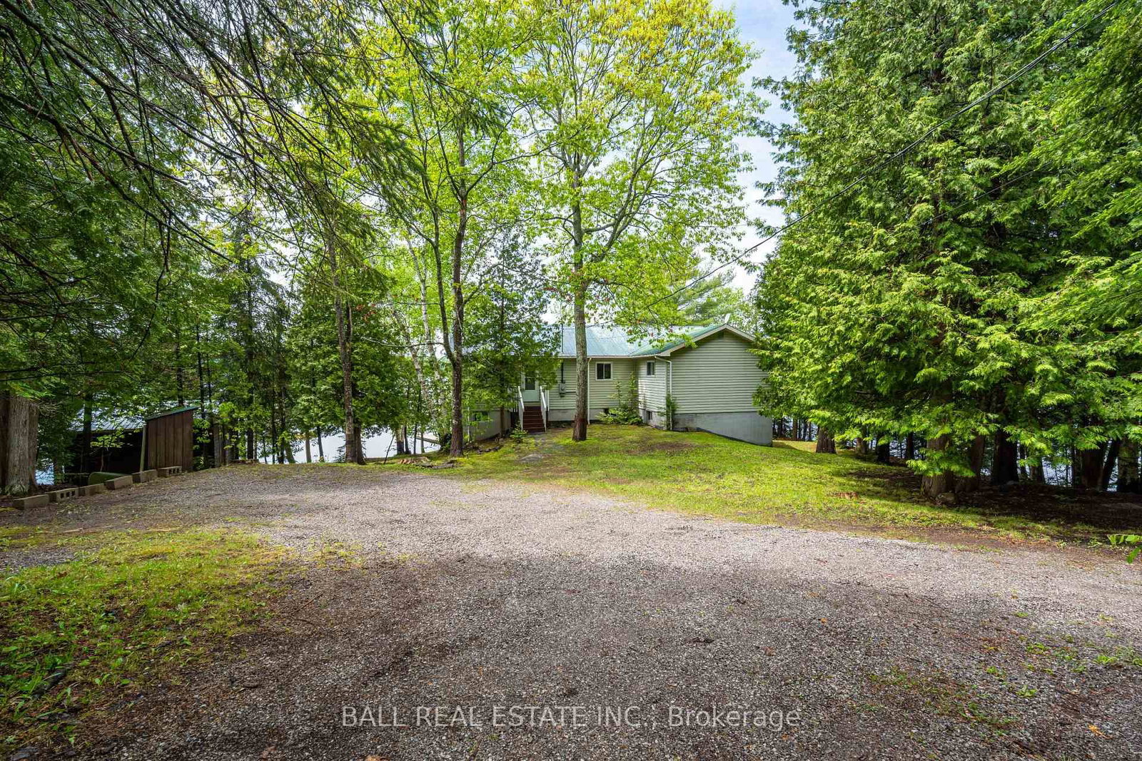 Listing Image 4