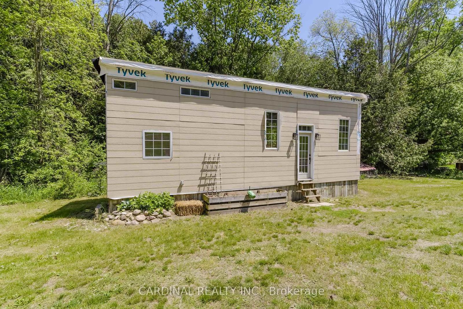 Listing Image 19