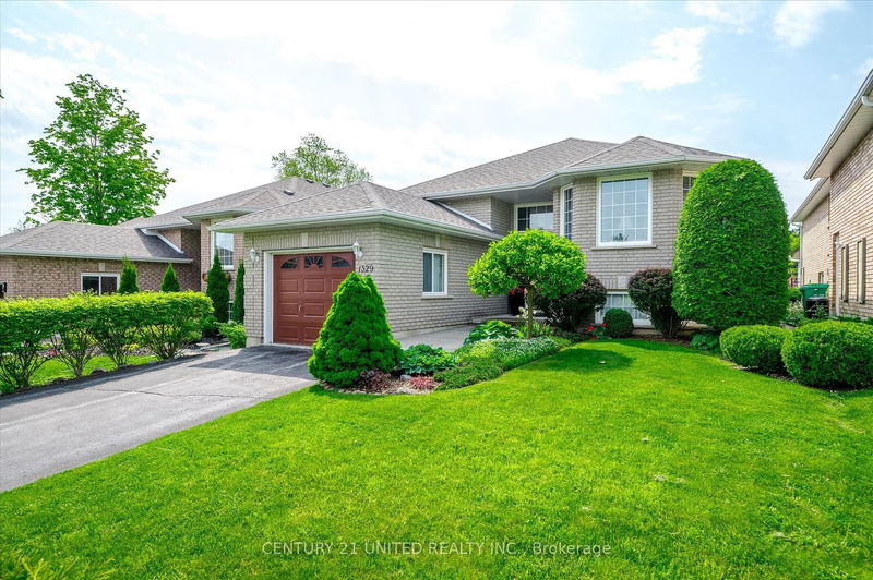 1329 White Cres  Peterborough, K9K 2L6 | Image 2