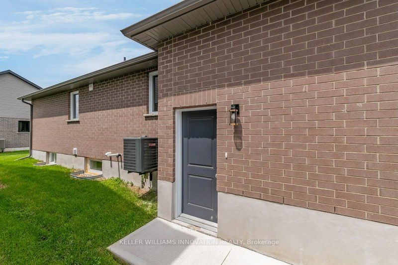 705 Hollinger Dr S North Perth, N4W 3V2 | Image 36