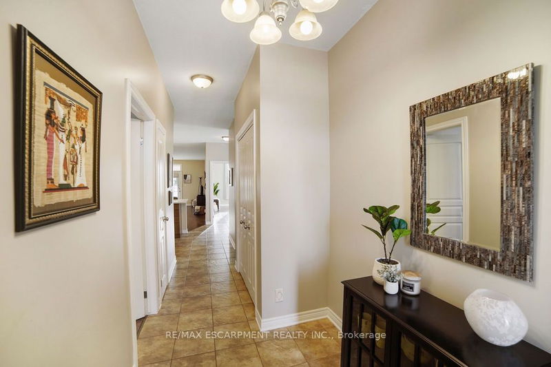 home for sale on 4317 Lindsey Crescent