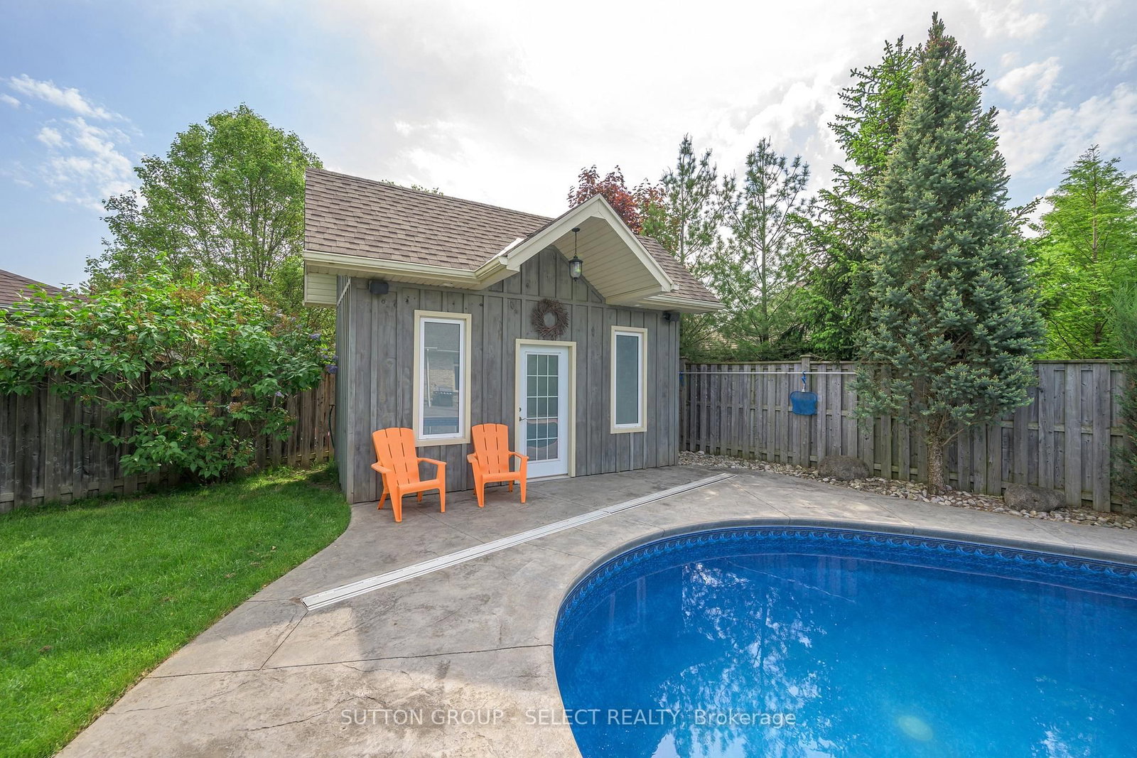 Listing Image 7