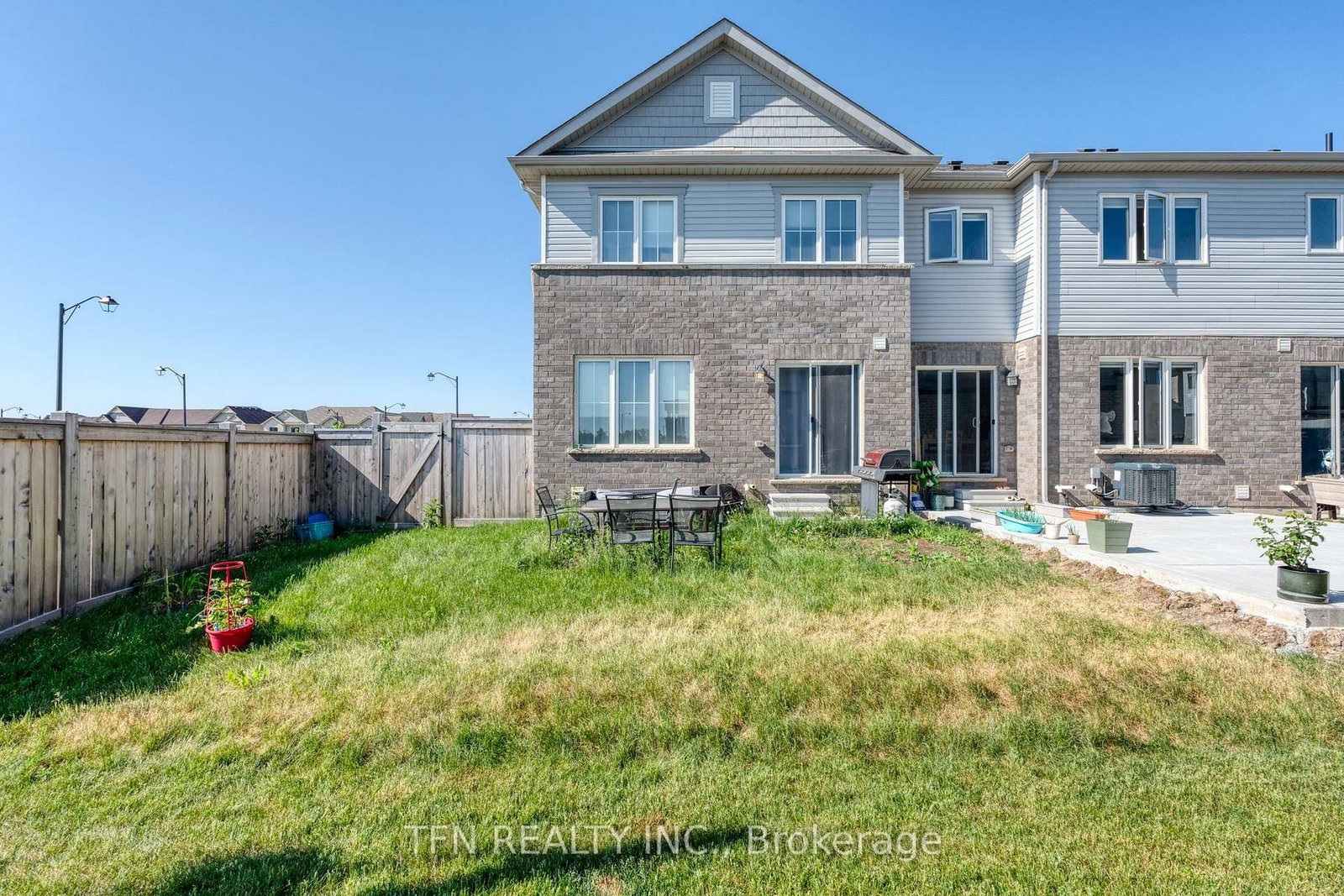 144 Maclachlan Avenue - Photo 26