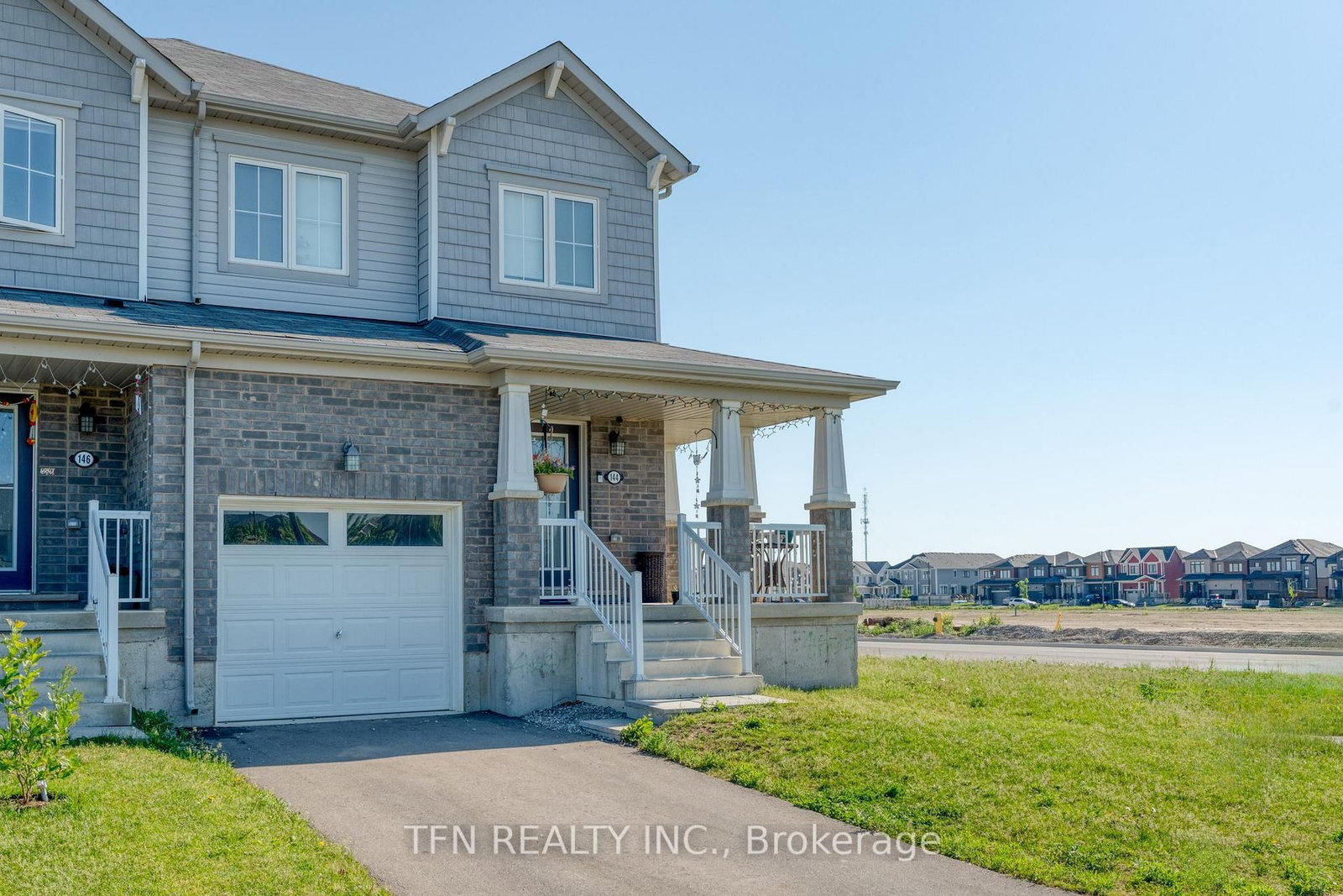 144 Maclachlan Avenue - Photo 3