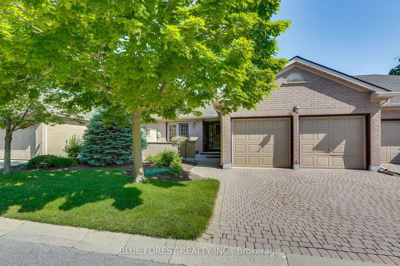 home for sale on 2-617 Wharncliffe Road S