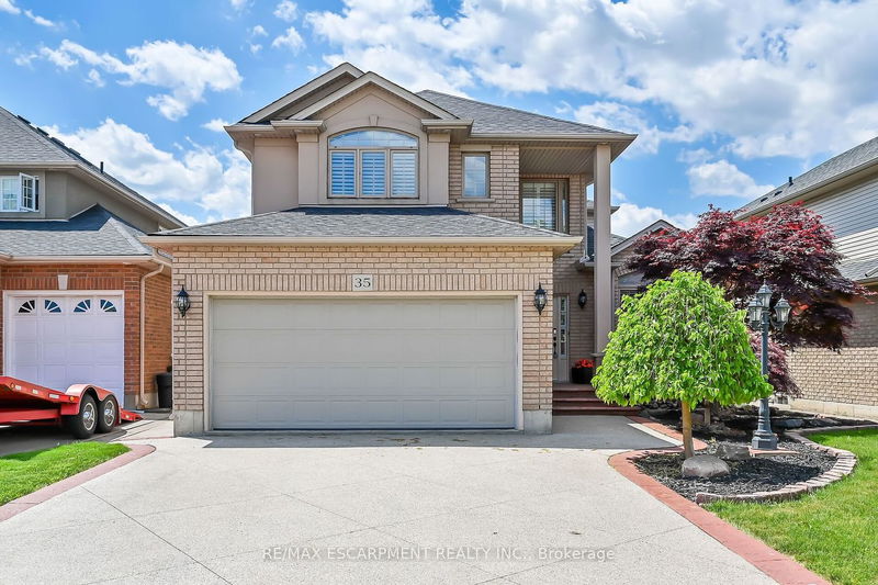 home for sale on 35 Davis Crescent