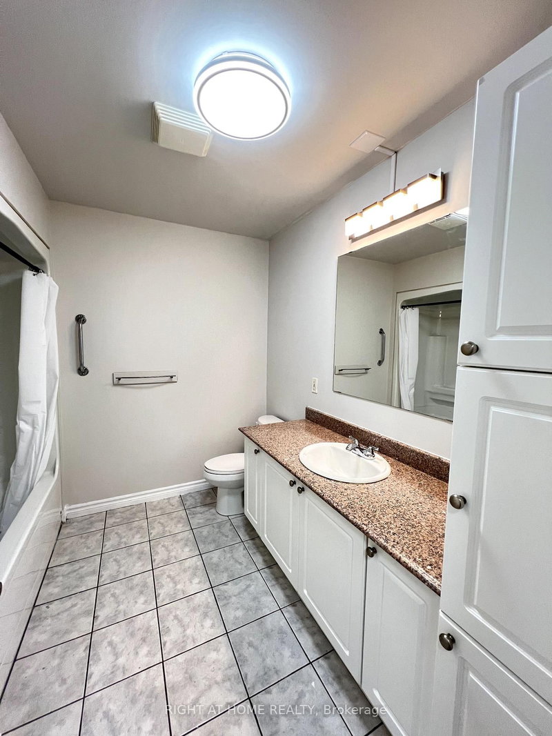 403 - 135 James St S, Hamilton, L8P 2Z6 | Image 3