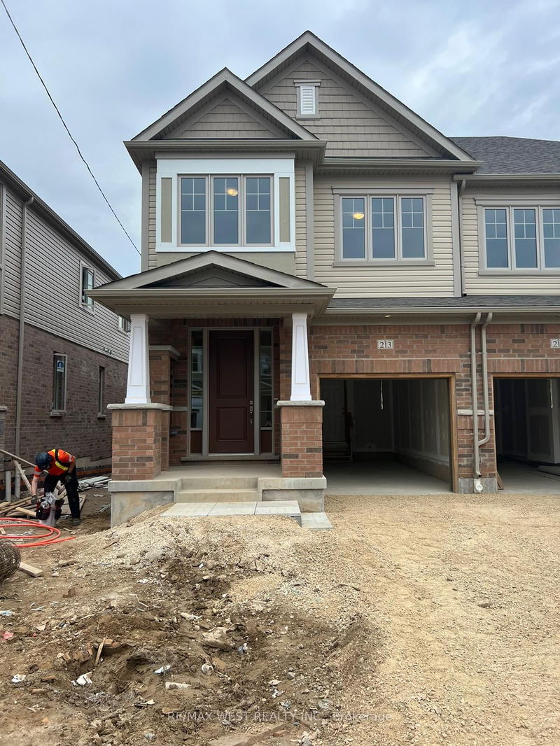 home for lease on 213 Broadacre Drive