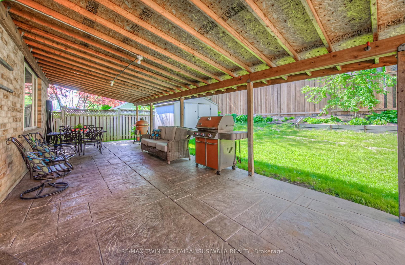 Listing Image 7