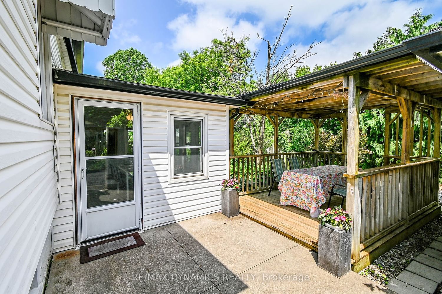 Listing Image 19