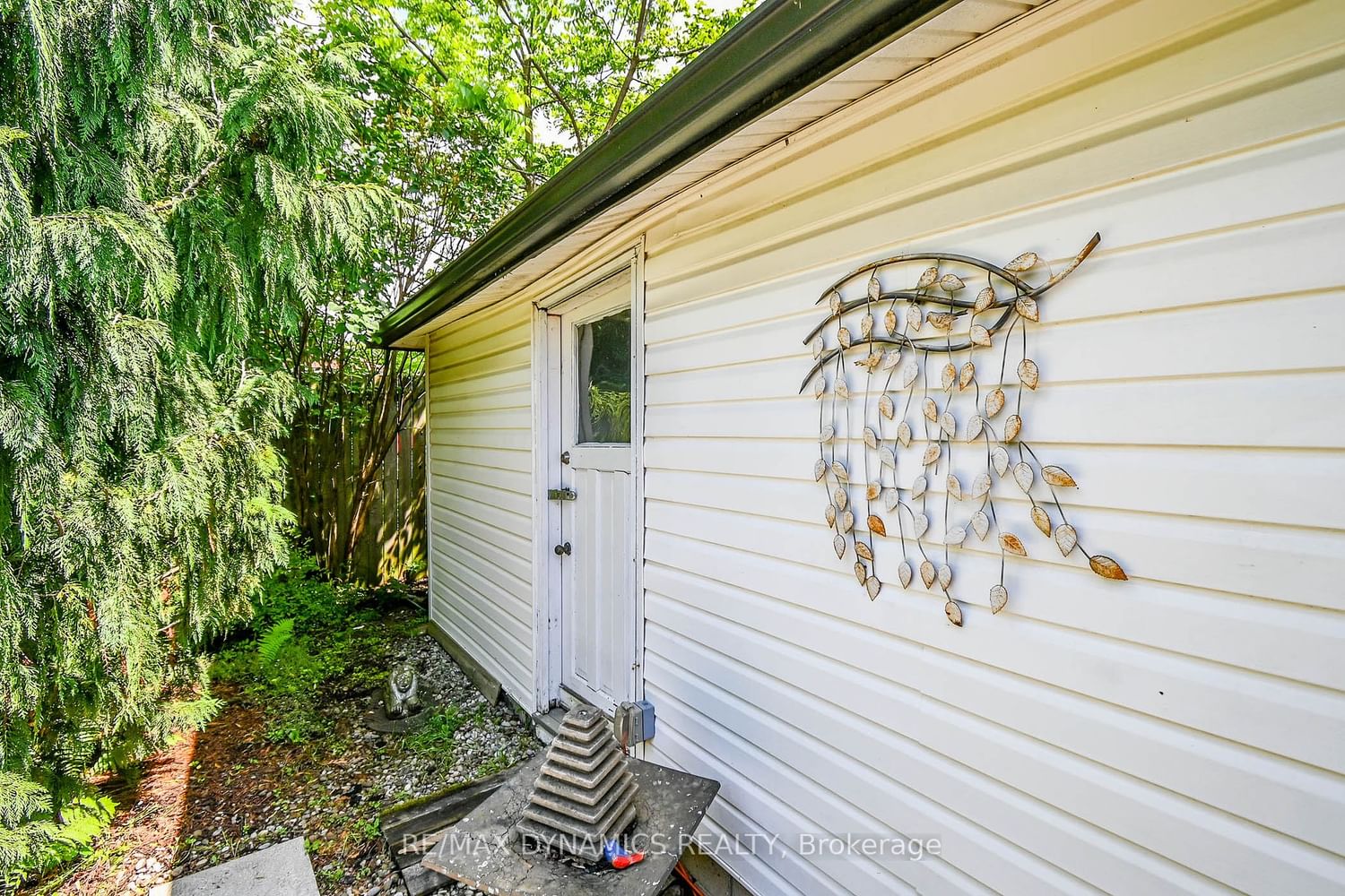 Listing Image 23
