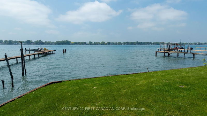 3875 St Clair Pkwy  Lambton Shores, N0P 2H0 | Image 12