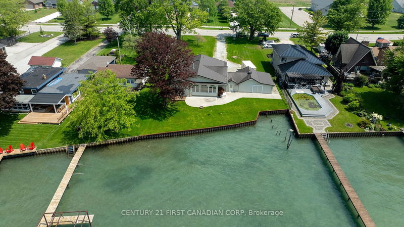 3875 St Clair Pkwy  Lambton Shores, N0P 2H0 | Image 14