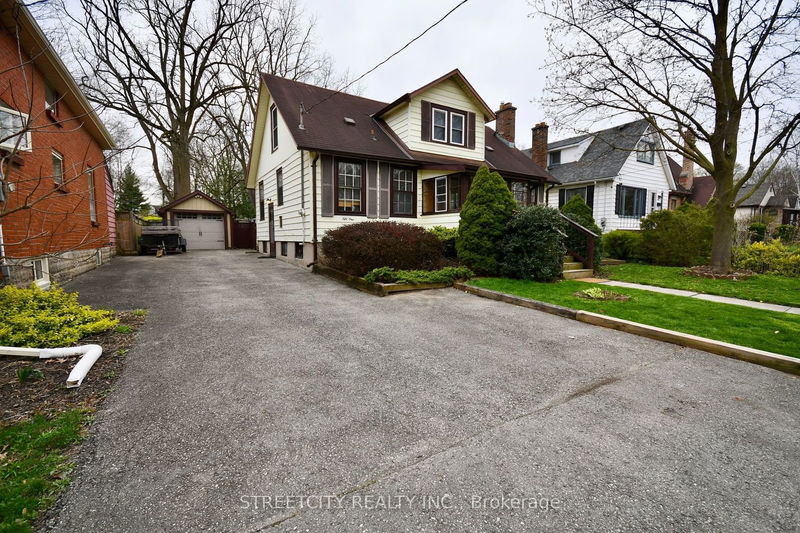 home for sale on 51 Elmwood Place