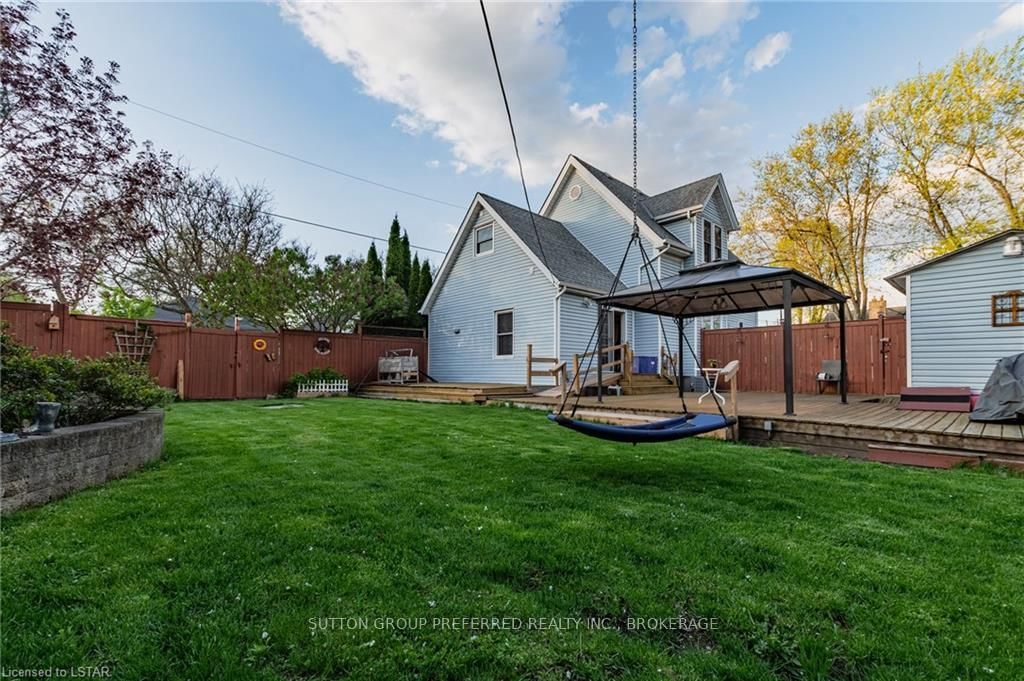 Listing Image 5