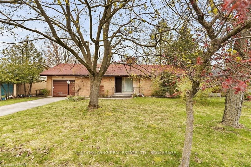 home for sale on 57 Naomee Crescent