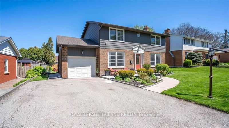 42 Torrington Cres, London - South R image-0-0