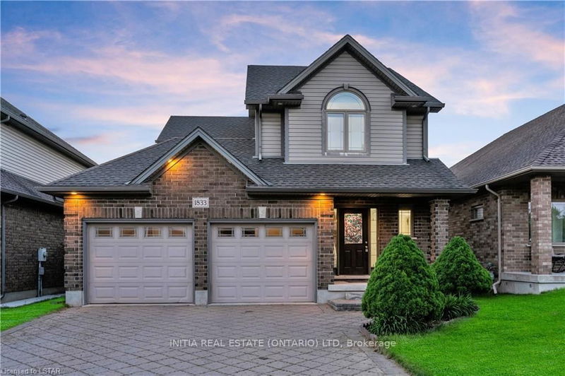 home for sale on 1833 DEVOS Drive