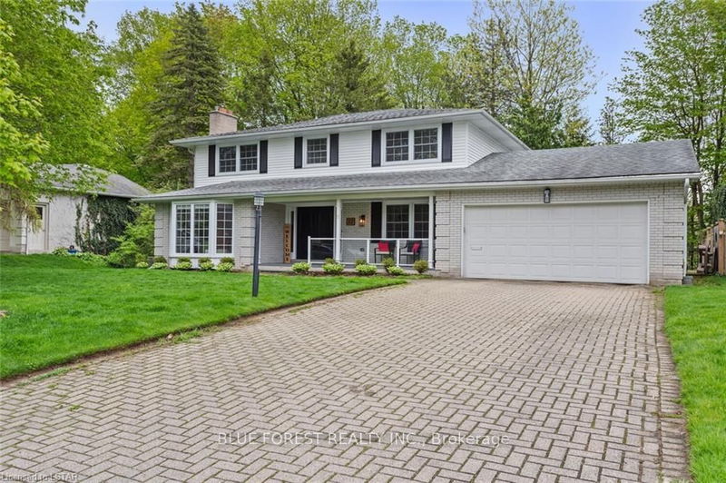 home for sale on 22 Linksgate Road
