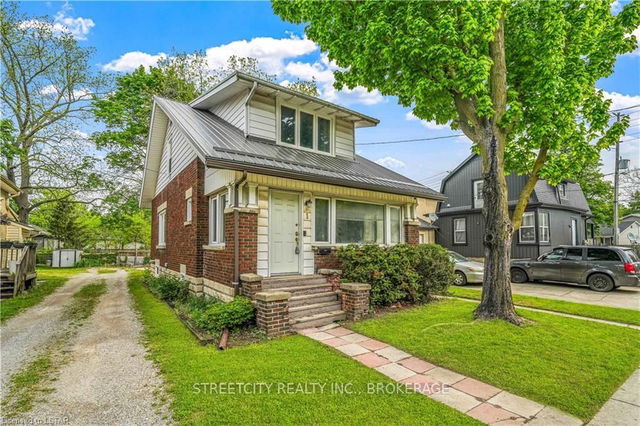 1 BARRINGTON Avenue