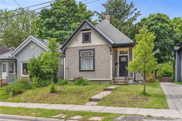 757 ELIZABETH Street