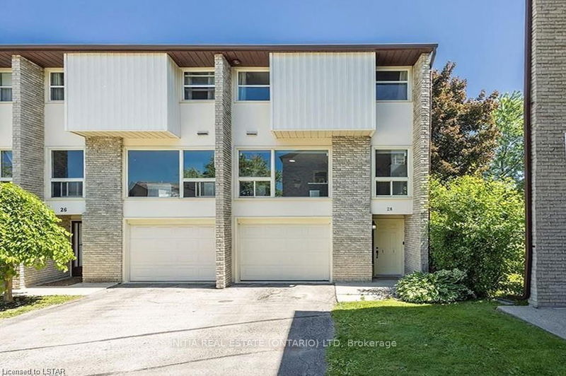 home for lease on 28 CHIDDINGTON Gate