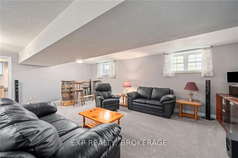 20437 MELBOURNE Rd  Southwest Middlesex, N0L 1T0 | Image 20