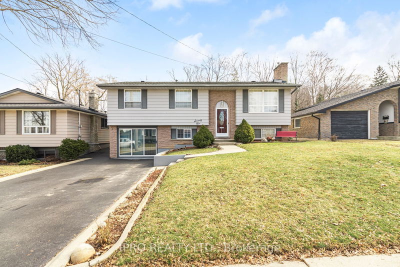 75 Hanover Pl  Hamilton, L8K 5X7 | Image 2