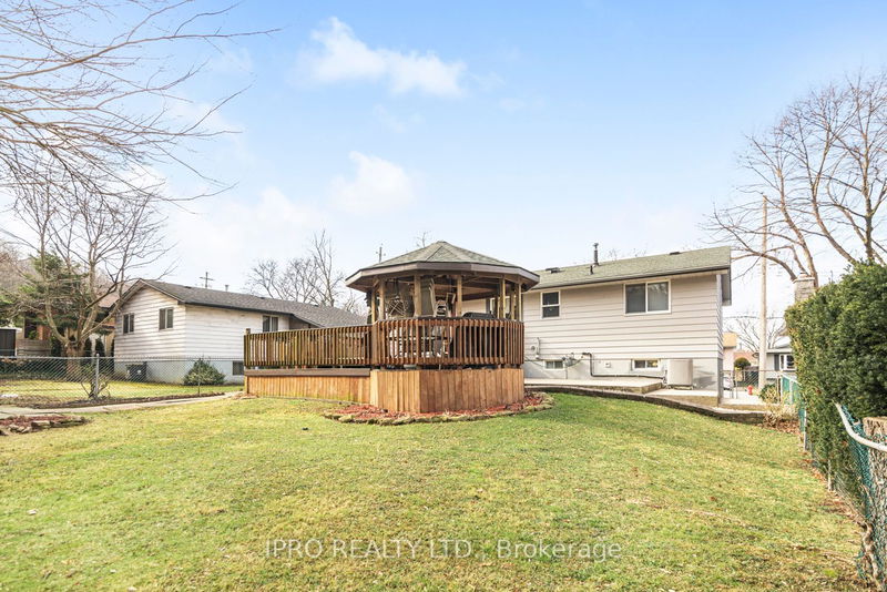 75 Hanover Pl  Hamilton, L8K 5X7 | Image 20