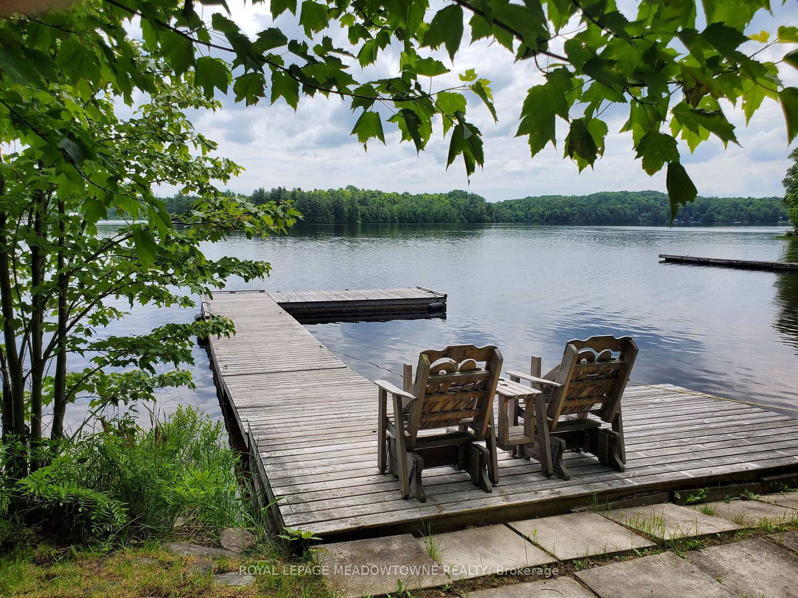 Detached House sold at 33 Pigeon Bay Road, Parry Sound Remote Area, P0H 1Y0 - MLS: X8382996