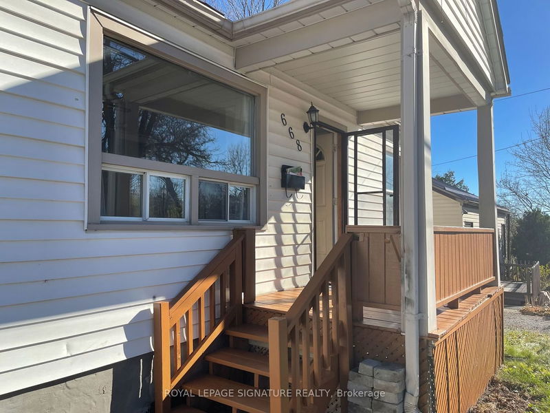 home for lease on 668 Park Street N