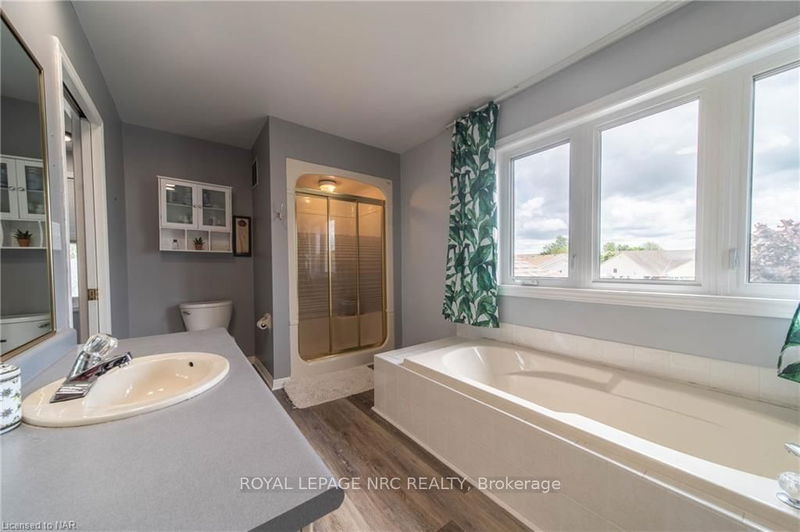 7697 Cortina Cres  Niagara Falls, L2H 3B4 | Image 13