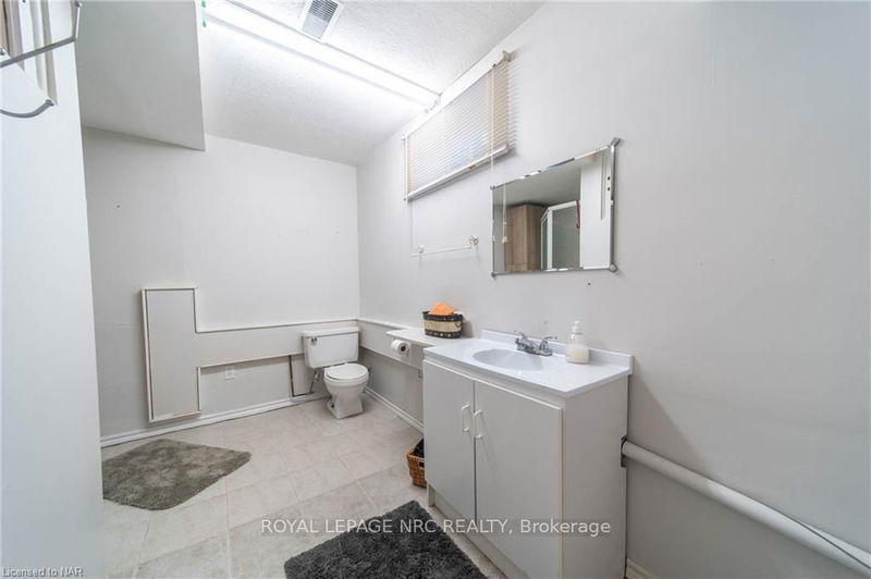 7697 Cortina Cres  Niagara Falls, L2H 3B4 | Image 16