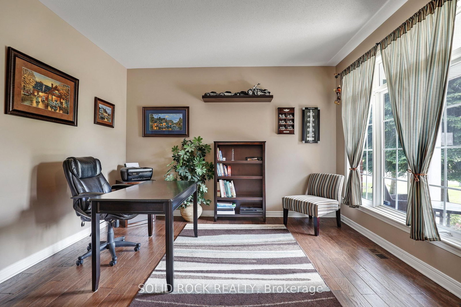 Listing Image 7