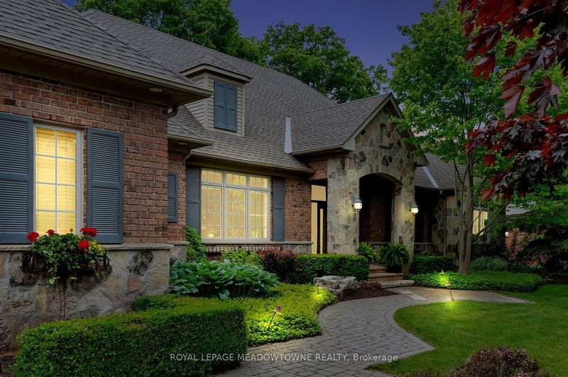 home for sale on 40 Parkshore Place