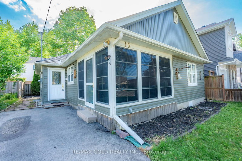 15 Shelley Ave, St. Catharines, L2N 5L4 | Image 2