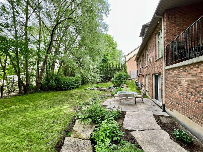 3 Oldoakes Pl  Hamilton, L9G 4W9 | Image 38