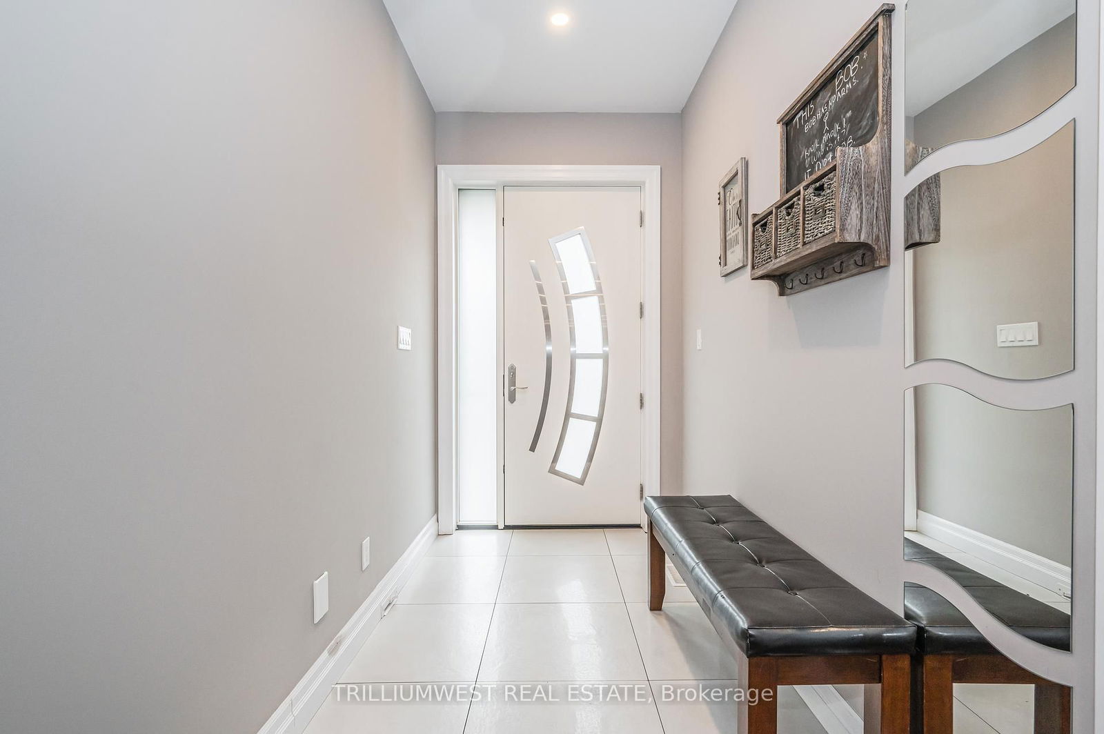 Detached House sold at 1438 Mannheim Road, Wilmot, N0B 2H0 - MLS: X8386648
