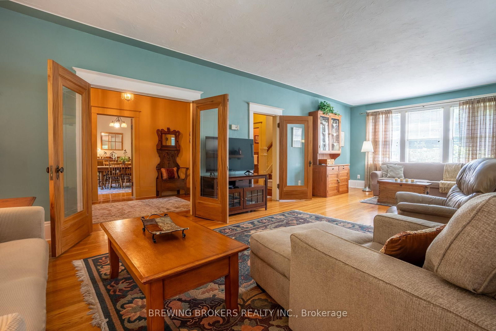 Listing Image 7
