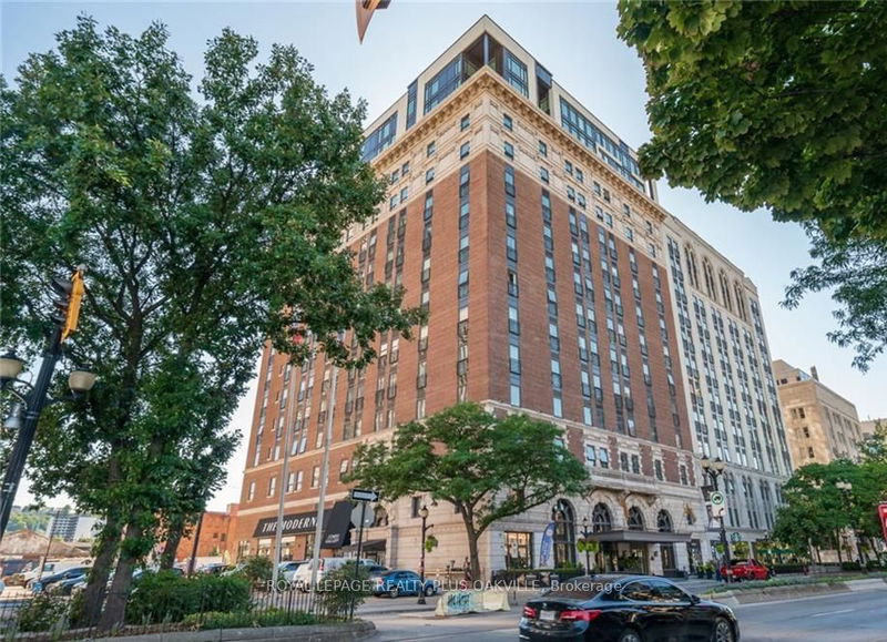 home for sale on 313-118 King Street E