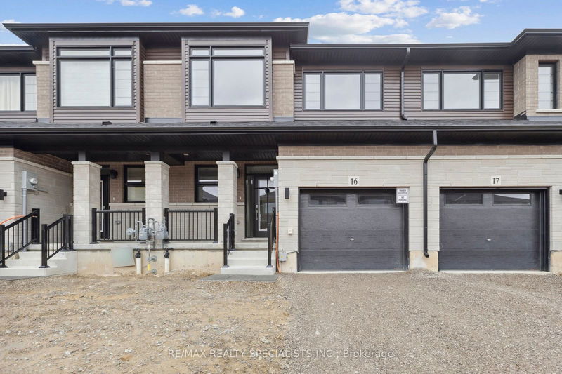home for lease on 16-448 BLACKBURN Drive
