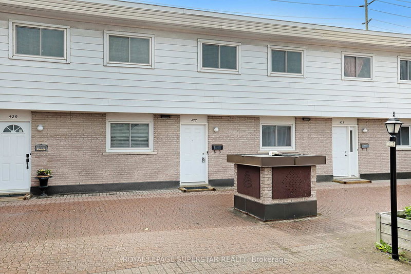 427 Moodie Dr, Ottawa, K2H 8A6 | Image 3