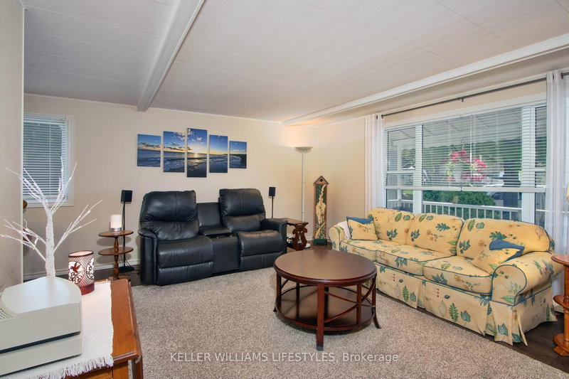 206 Biltmore Dr N, South Huron, N0M 1T0 | Image 3