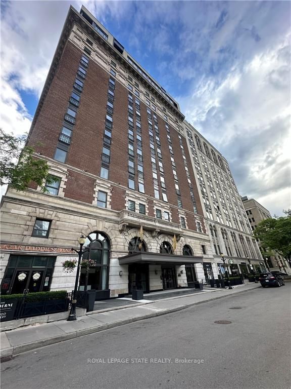 home for lease on 306-112 King Street E