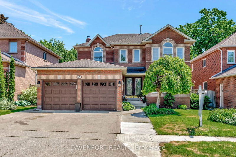 home for sale on 39 Hilborn Avenue
