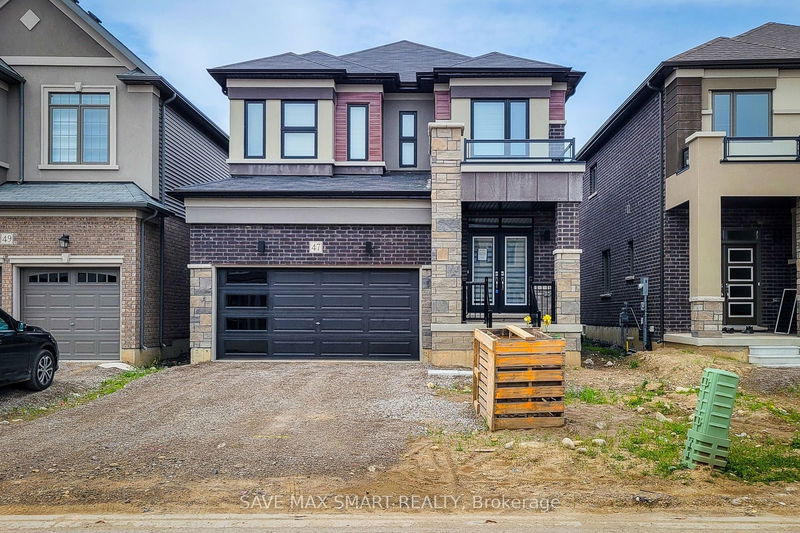home for lease on 47 Dennis Avenue N