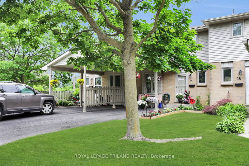 home for sale on 27-25 Erica Crescent