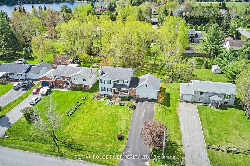 6 Greenwood Cres  Kawartha Lakes, K0M 2T0 | Image 32