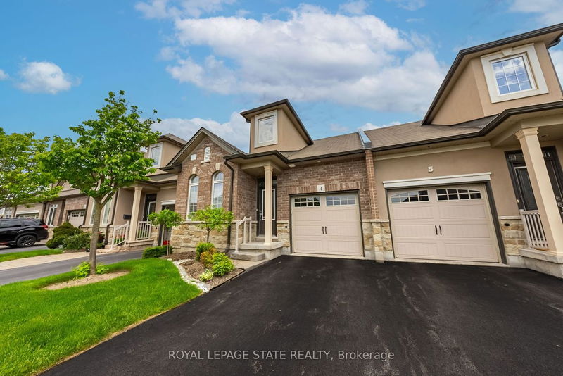 home for sale on 4-53 Redfern Avenue